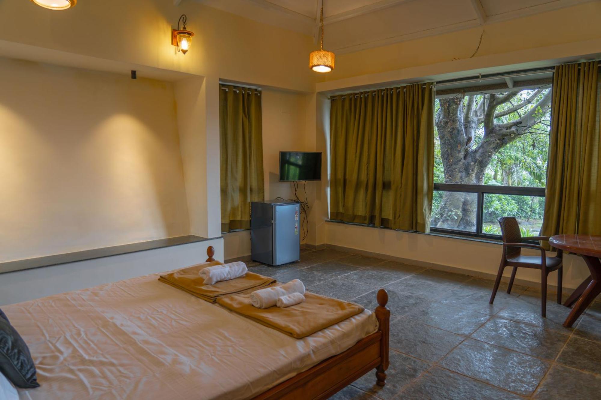 Rajlok Resorts Pune Extérieur photo